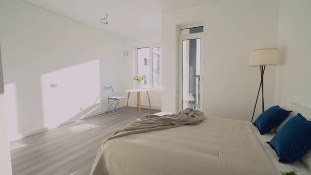 Парашютная 71