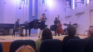 пугачева Ярослава -How high the moon