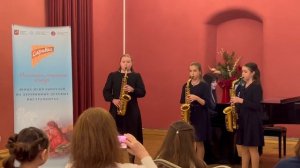 А.Пахмутова - Хорошие девчата |Айше Мамбетова