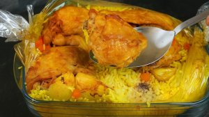 Курицу с рисом кладу в рукав, и в духовку. Вкуснее чем ПЛОВ