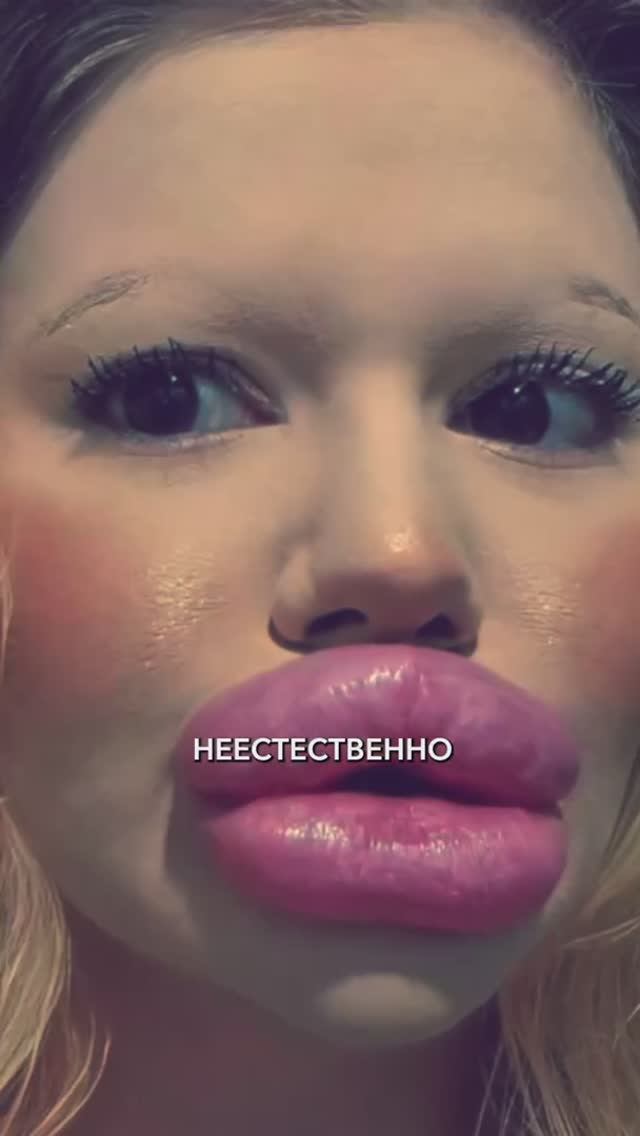 Почему женщины хейтят женщин?