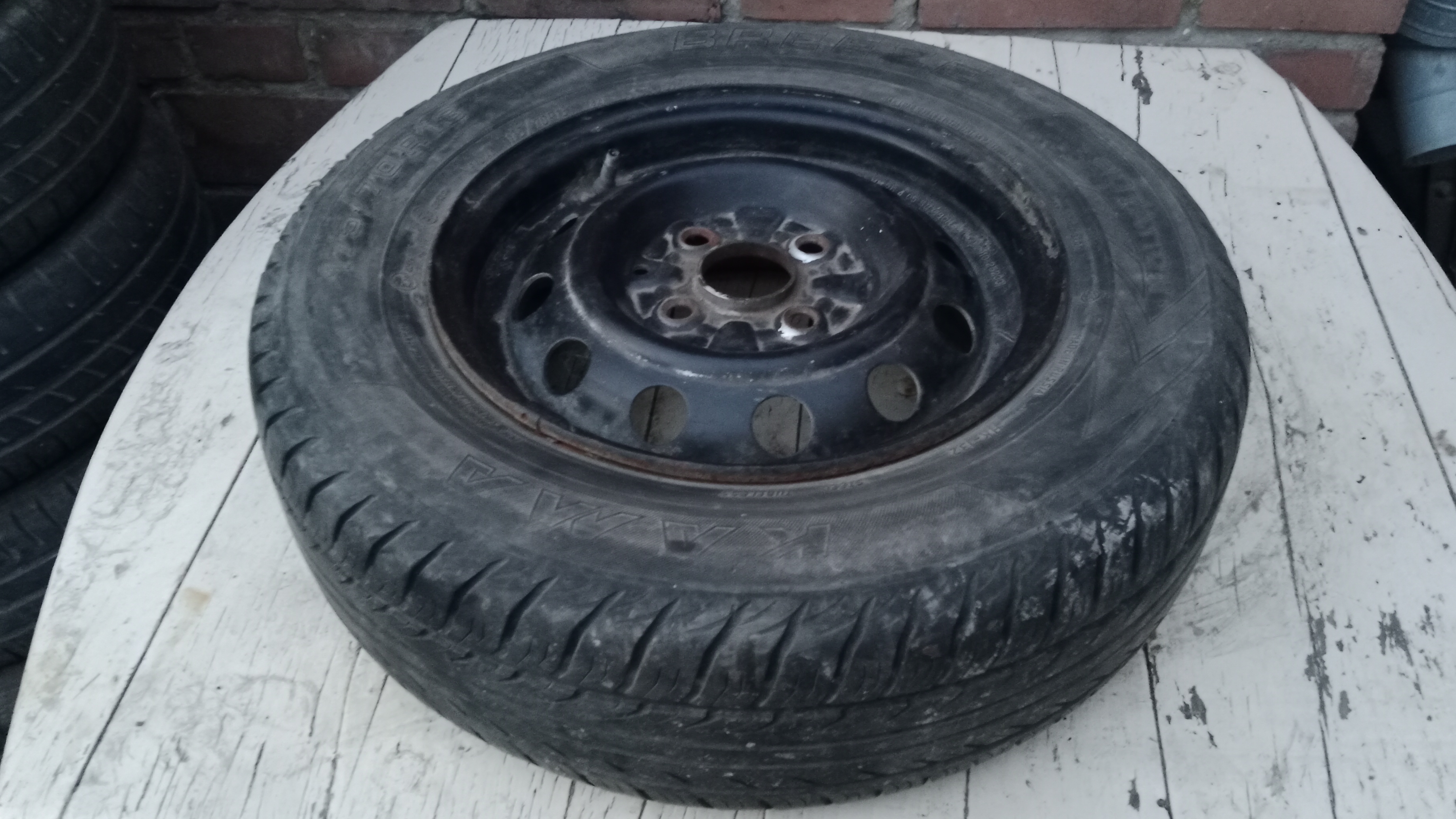 Как разбортировать колесо.