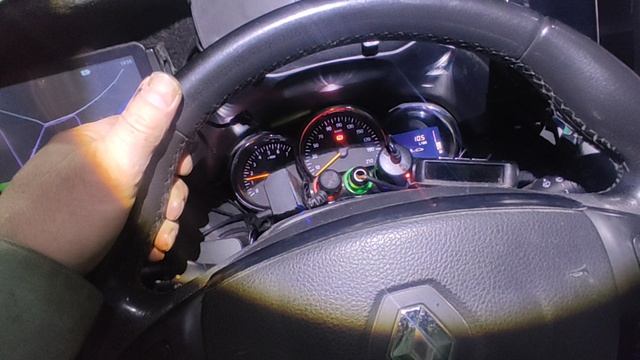 просто поменял колечко.