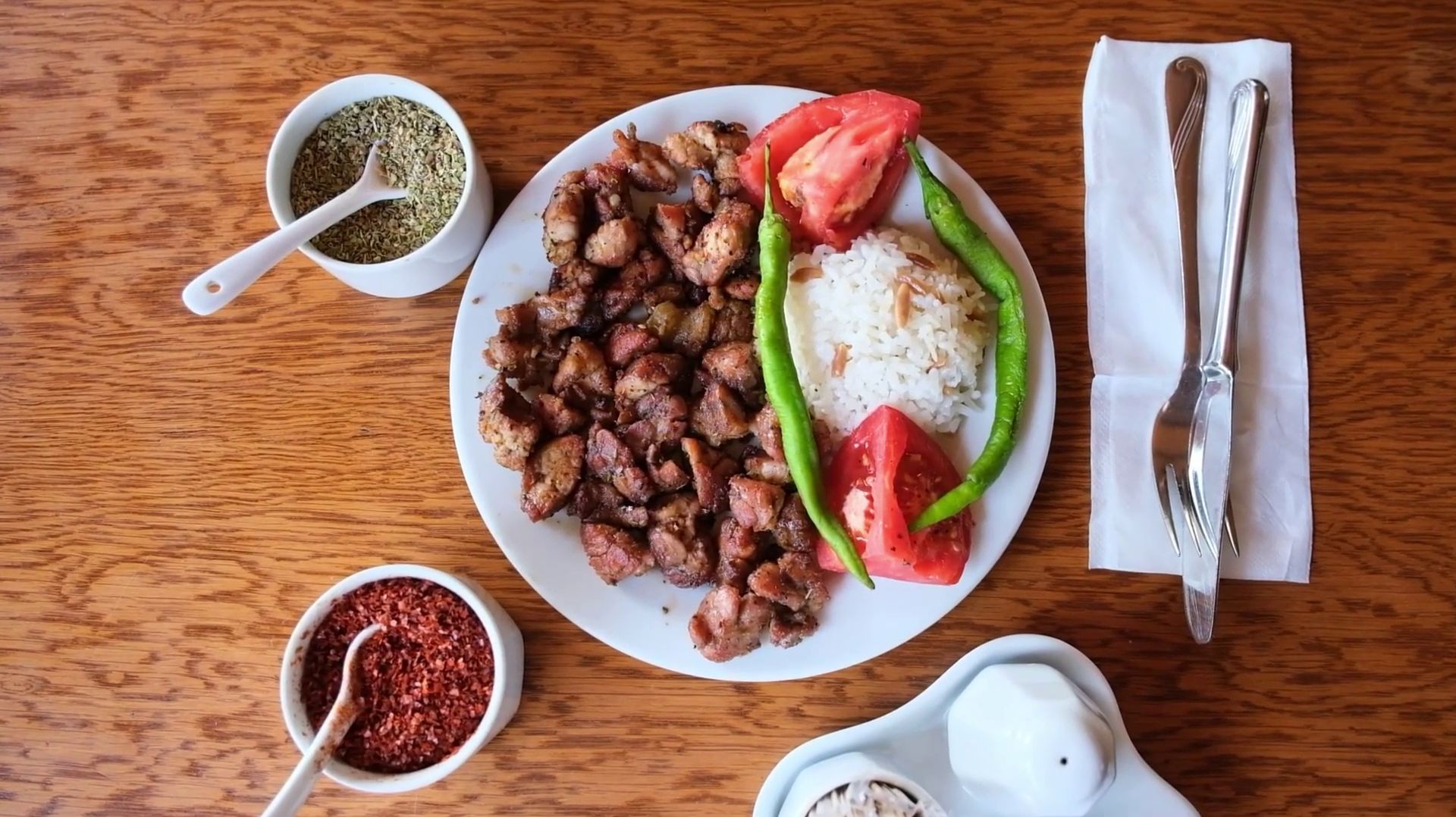 Уйкулук Турция: уличная еда из субпродуктов в Стамбуле