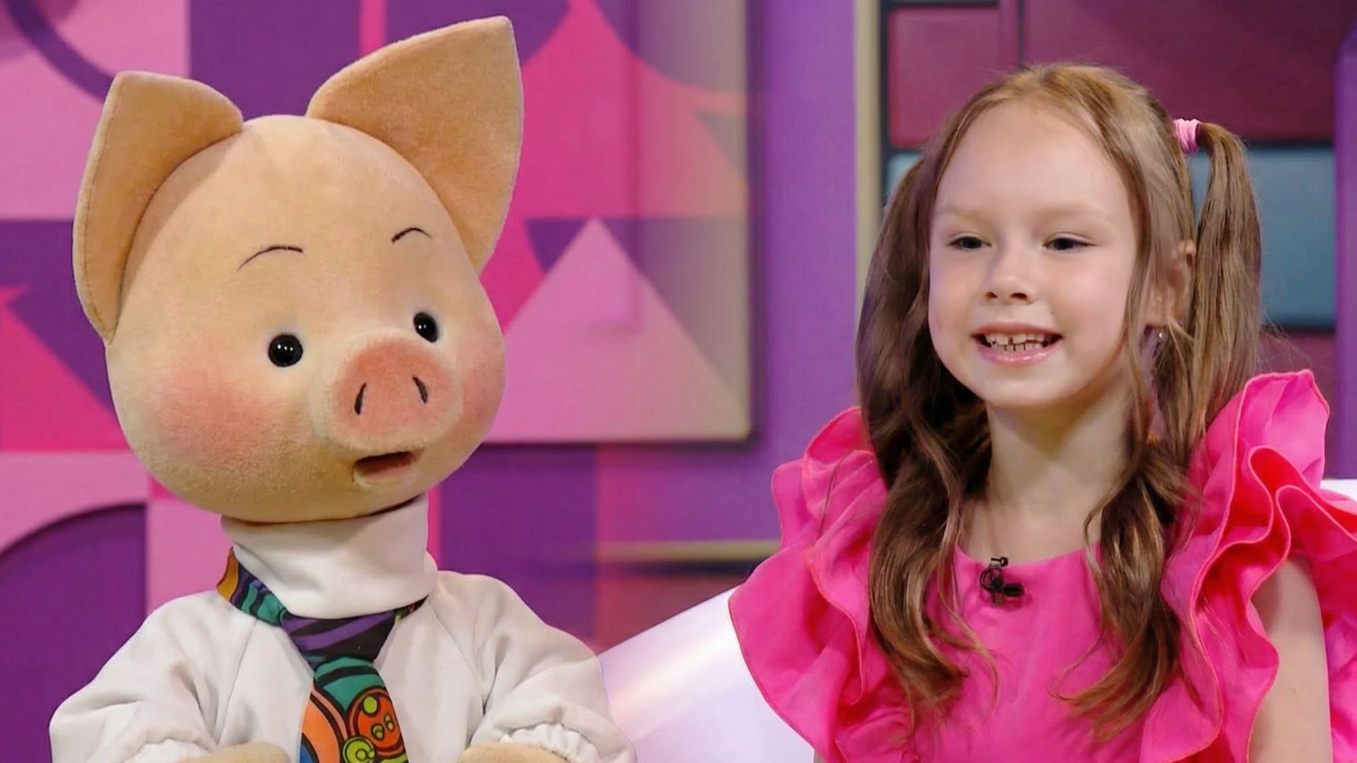 Вместе с Хрюшей: Алёна Камаева ✨ Шоу для детей С добрым утром, малыши! (2023) №36198