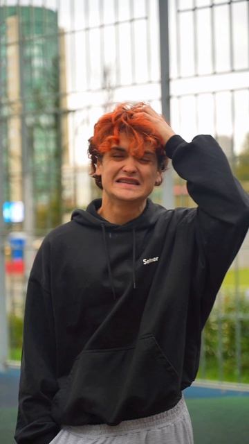 КАК ВАМ ЕЕ ПОСТУПОК?