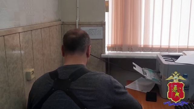 В Александрове сотрудники полиции установили подозреваемую в совершении кражи матраса из магазина