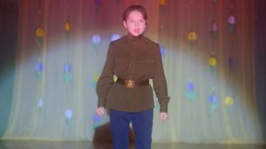 Читаю стих В.Крапивина "Спокойная ночь"