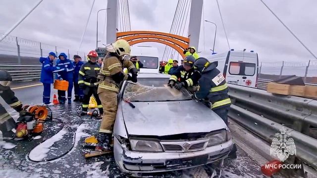 Ликвидация крупного ДТП на трассе М-12 смотреть онлайн