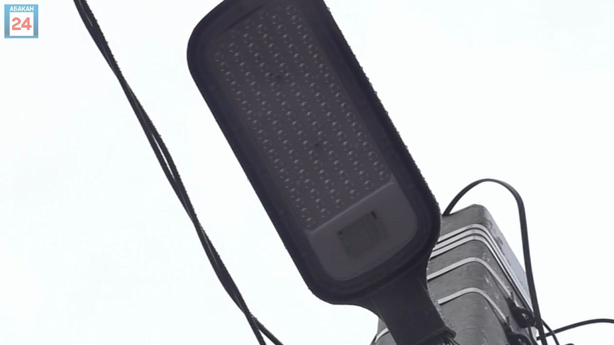 Территория у абаканского детского сада "Алёнка" стала светлее и безопаснее