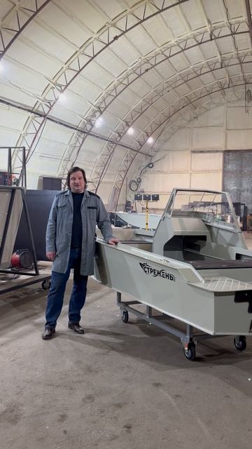 Лодка из полипропилена Стрежень 410-МЛ - обзор