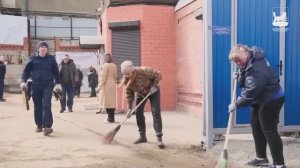 В Свердловском округе Иркутска провели первый субботник