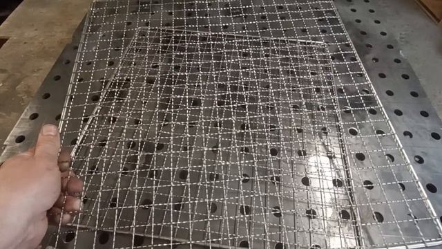 Не гнется и не провисает: Обзор усиленной сетки 20*20 из пищевой нержавейки для коптильных камер