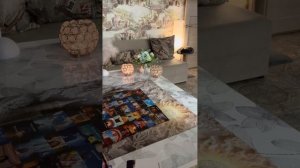 Где он? С кем он? Что делает?