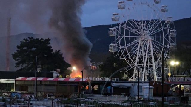 Пожар в парке аттракционов