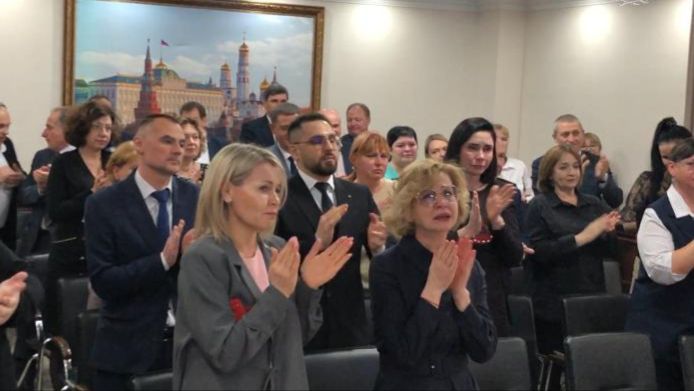 Судью краевого суда проводили в отставку (10.04.2026)