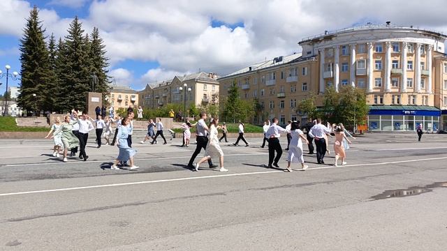 Вальс 2024 05 09 Площадь