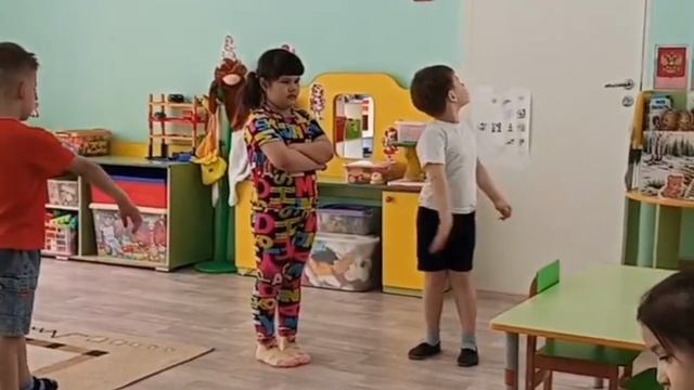 Внимание эфир! Как мы слушали юных радиозвезд!