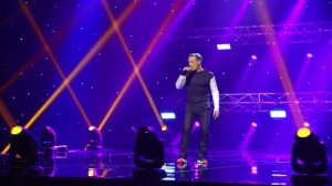 Я не его поклонник , это одна из его последних песен , я уважаю его как человека ....