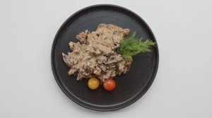 Бефстроганов с грибами и сливками