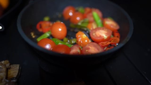 Мужика не хватает. 18+. Эротика