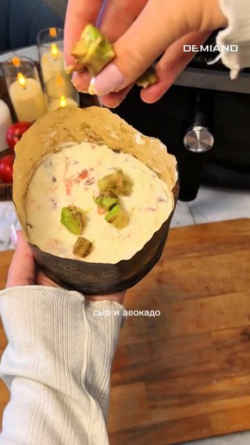 Я не смогли пройти мимо этого тренда  
Решила попробовать и сделать свою версию кулич-ролл.