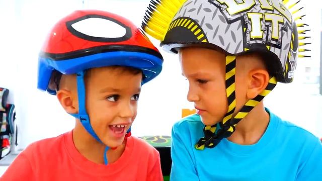 Ники и Крис - любимые истории с младшим братом