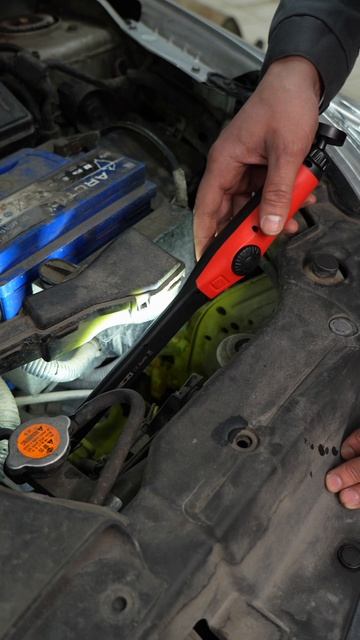 Светодиодный фонарь  (COB LED) 600LM, 2200mAh Li-ion, с магнитом ARNEZI R7006115