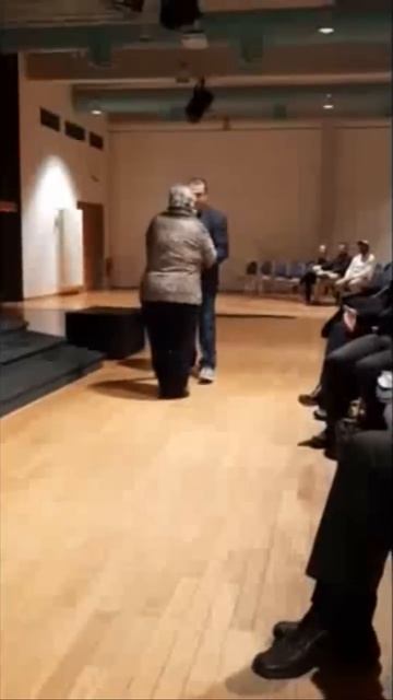 Бог творит чудеса сегодня. ходунки больше не нужны