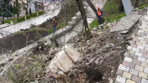 В Пятигорске продолжают работы на участке с обрушившимся склоном