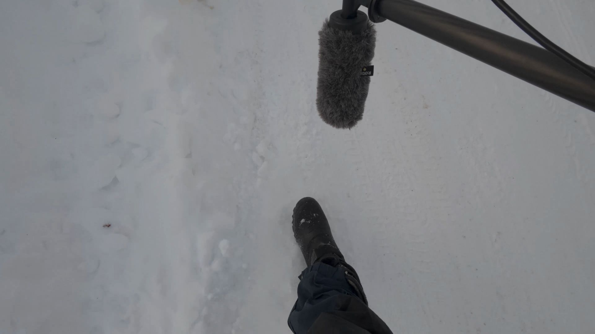 Хруст снега под ногами (HQ sound)