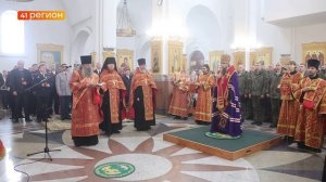 КАМЧАТСКИЕ ВОЕННОСЛУЖАЩИЕ ТОФ ПРИНЯЛИ УЧАСТИЕ В ПАСХАЛЬНОМ МОЛЕБНЕ • НОВОСТИ КАМЧАТКИ