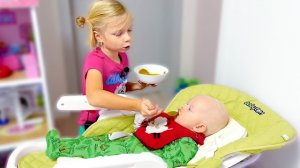 СОФУНЬЯ ШАЛУНЬЯ - СОФИЯ КАК НЯНЯ ДЛЯ МАЛЕНЬКОЙ СЕСТРЫ.