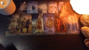 О ЧЕМ НАДО ЗНАТЬ ПРЯМО СЕЙЧАС? (РАСКЛАД ПОЛУЧИЛСЯ ОБ ОТНОШЕНИЯХ, НУ, ЗНАЧИТ ЭТО КОМУ-ТО НУЖНО) ТАРО