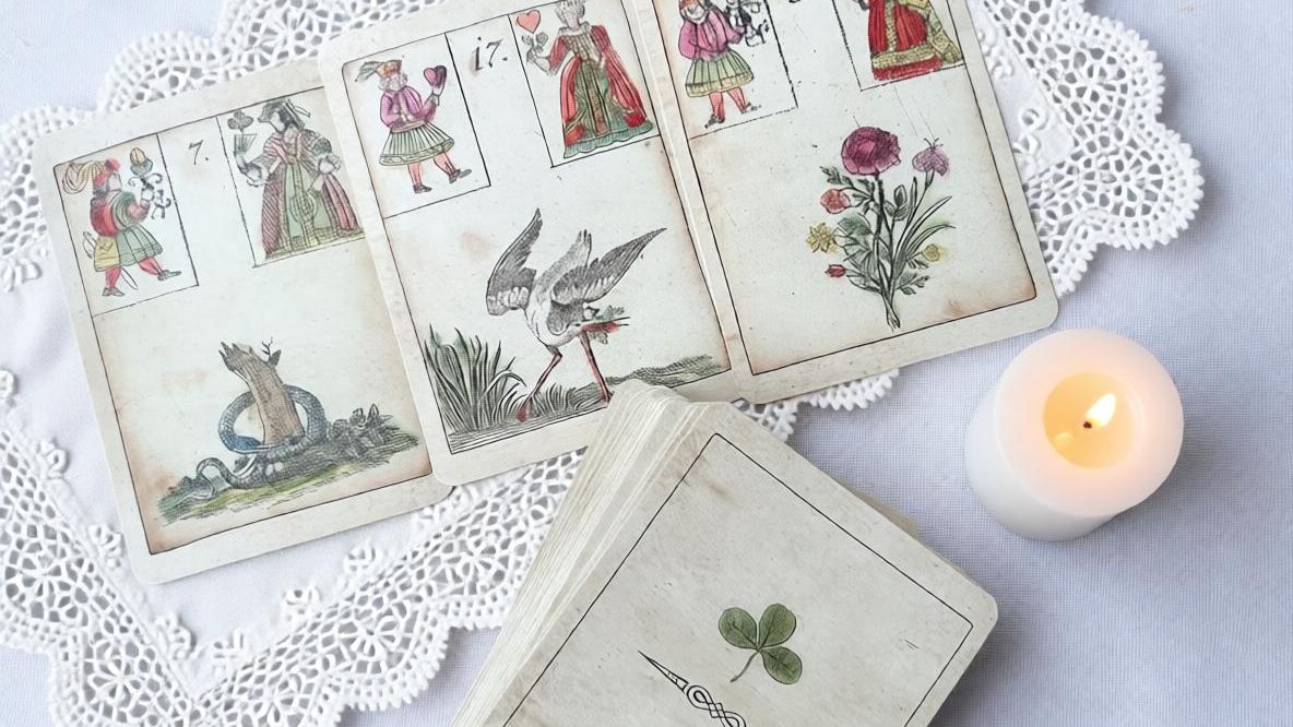 ⁉️КАКИЕ КАРТЫ ЛЕНОРМАН УКАЗЫВАЮТ НА ЖЕНЩИН👩🦰✍️ ОБУЧЕНИЕ ЛЕНОРМАН 📕