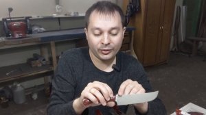 Пчак «Red & Black»: Сталь Cromax PM и рукоять микарта. Razor52.