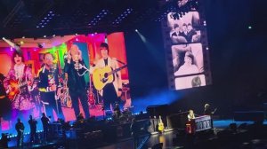 PAUL MCCARTNEY with all of the Beatles. Montréal, 2025.