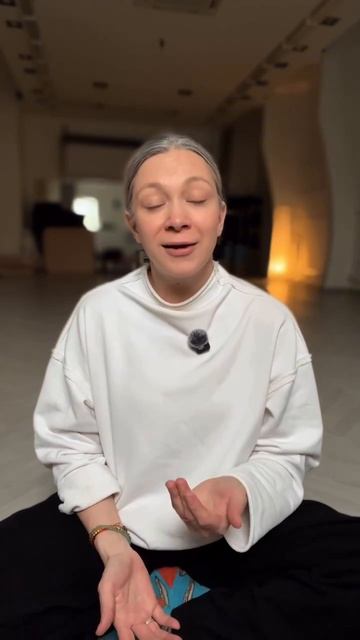 Есть люди нейротипичные и нейроотличные. Это про разную настройку нервной системы 👇🏻