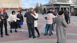 Зацелую тебя... 12.04.26...