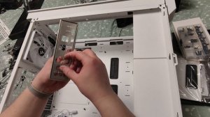 Как смотрится материнка в новом корпусе