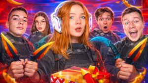 Я ОТКРЫЛА ГИФТ БОКС 😱 5 РУТУБЕРОВ НО СО СЛУЧАЙНЫМ ДРОПОМ ИЗ КЕЙСОВ В STANDOFF 2