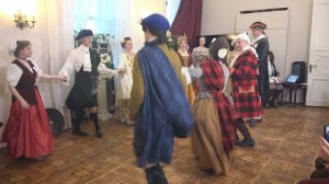 BAROQUE DANCE Young Widow
