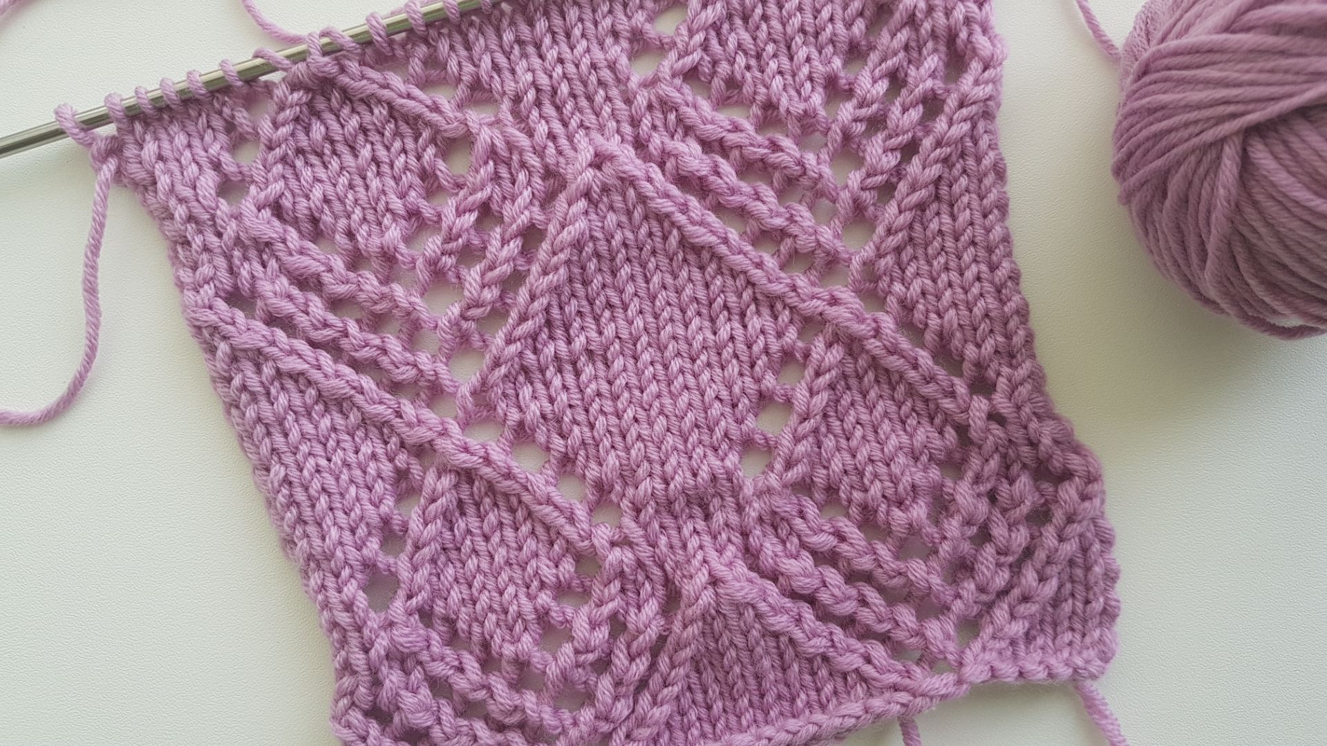 🔷 Двойные ажурные ромбы — узор спицами: Сложная геометрия для стильных вещей 🔷