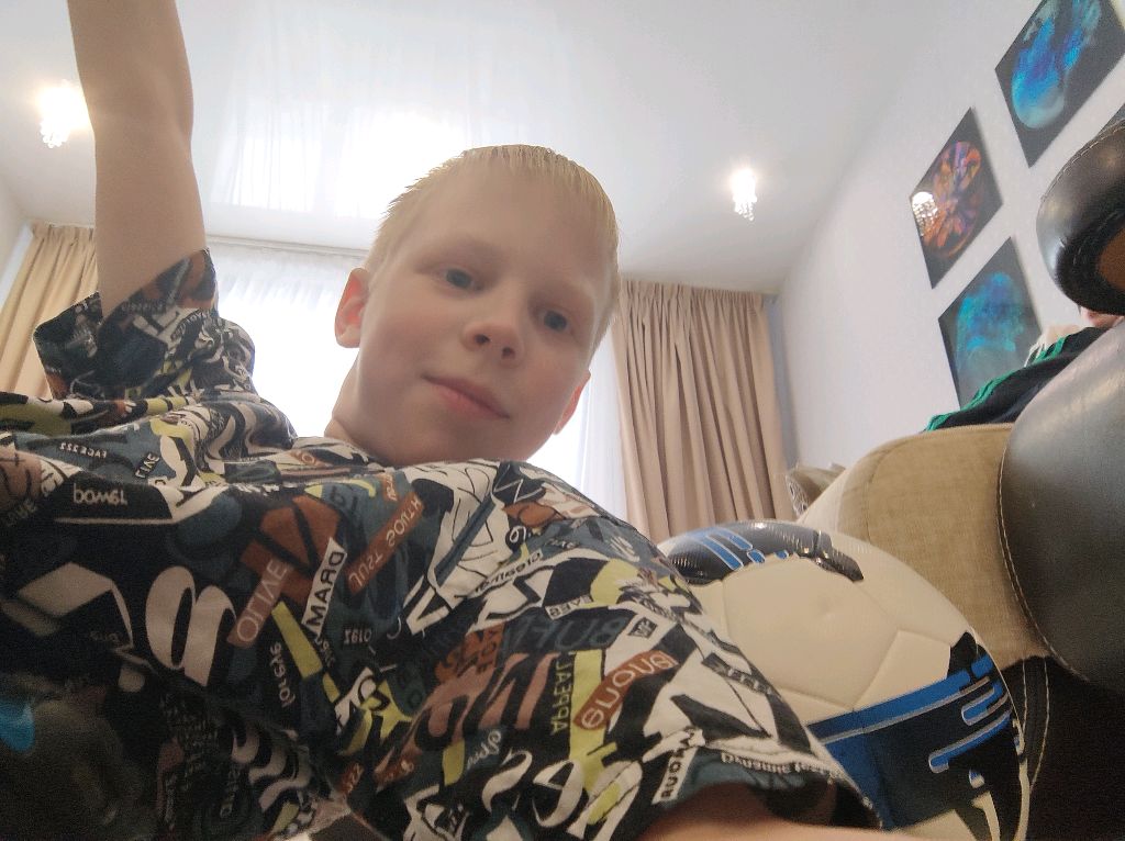 футбол Adidas против Nike