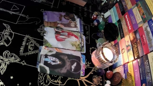 ❕СТУЧИТ, ГРЕМИТ, РВЕТСЯ, НА ВАШ ПОРОГ НЕСЕТСЯ🌍 таро расклад