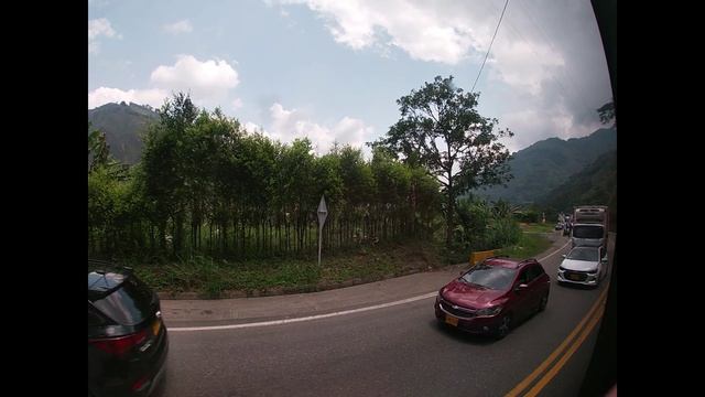 Колумбия: Армения-Ибаге