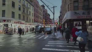 New_York_Manhattan_Winter_Walk,_Little_Italy,_Nolita,_Columbus_Avenue