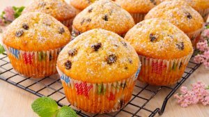 ВЫСОКИЕ и вкусные МАФФИНЫ! Всё смешано и в духовку! Простой рецепт к чаю