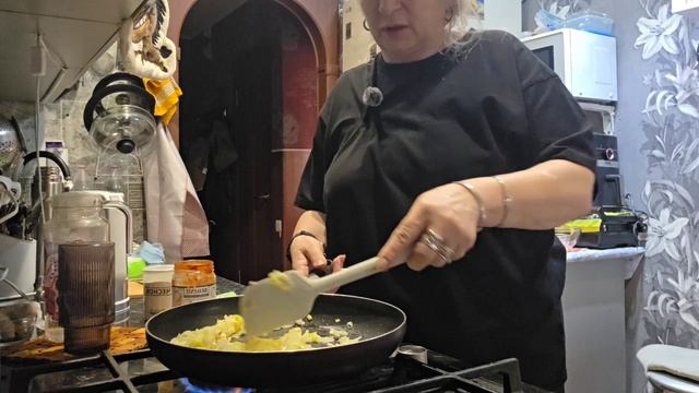 МОЙТЕ ЯЙЦА!!! И НЕГОТОВЬТЕ НА ПОДСОЛНЕЧНОМ МАСЛЕ !!!