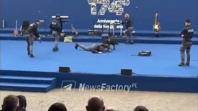 Кадры вчерашних антитеррористических учений полиции в столице Италии Риме